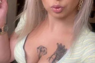 ************ FRIDAY NIGHT SPECIAL QV 100 *********WHITE SEXY BLONDE BABE HORNY AND READY TO PLAY AND PLEASE photo 5