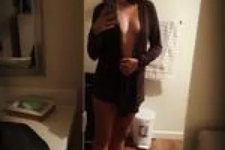 Naughty Brunette 👅 New In Town! Running Specials All Day💋 photo 5