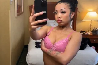 BIG LIPS BIG HEART🫦💦YOUR FAVORITE LYNN BABYGIRL🫦 VIETNAMESE VISION OF PARADISE💦💦💦 photo 2