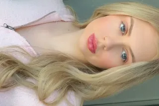 fav blonde babe🥰 photo 3