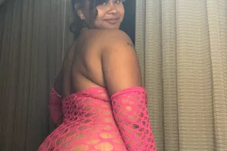Serving Honey 2 U photo 8
