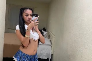 CUM SEE ME NOW photo 10
