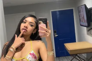 CUM SEE ME NOW photo 3