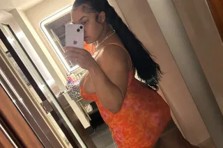 outcalls only photo 3