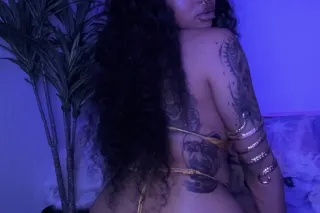 available 😍 photo 1