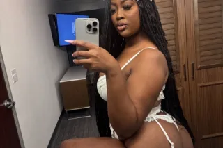 CREAMY & DREAMY 💕 NURU MASSAGES AVAILABLE 💦