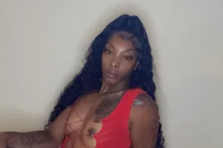 Final hours ⏰ Specials Before I Fly Out Dont Miss me Limited Time 😚 photo 8