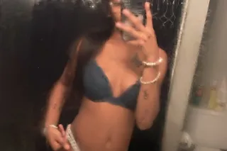 Ms.Gripper😏 real slim small & WET photo 2