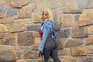 hey guys its mrs good cookiiee here outcalls only photo 2