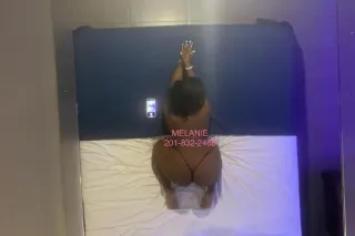 HOT AND READY!! HIT ME UP😘😘 photo 2