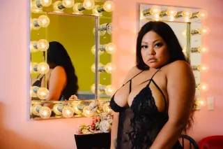 IM BACK❣ THICK ASIAN BRATZ DOLL🪭CUM PLAY💦 photo 1
