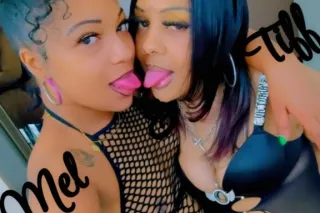2👩🏼‍❤️‍💋‍👩🏼s 4 1 SUNDAY SPECIAL ✨ 👅⁵😛▪ INCALL ONLY ▪ SATISFACTION GURANTEED ‼🍆💦 photo 3