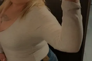 hola papiii im back!! QV Queen 120 OC!! thee main attraction.. bored milf doing outcall photo 1