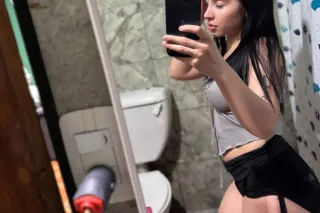 sexi flaca latina disponible photo 3