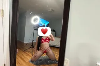 😍😋Hello, my name is Rosa. 😚😚🤤I’m available now, daddy.😮‍💨🤤