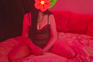 Sweet, Sophisticated, and a Little Bit Dangerous photo 2