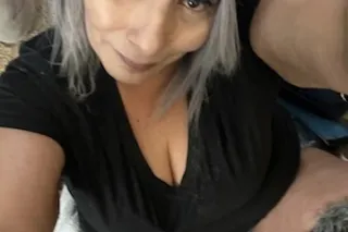 sexy mamacita want to have some fun come and join me