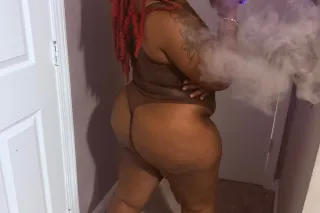 NEW IN TOWN CuM Poke something SWEET🍯🍭Freak👅and FRIENDLY 🥰