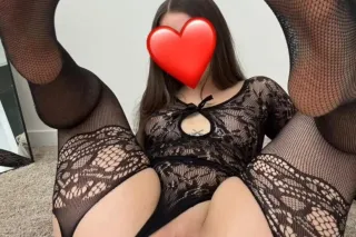 FYI verification and light screening is mandatory before any bookings, for both of our comfort and safety 🥰 photo 3
