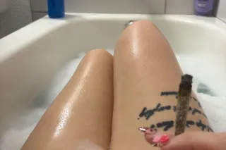 IM BACK!! ✈✈ I’m available and very horny 😈💦 I'm serious for sex ✔ Legs Wide Open ⭐⭐⭐Professional Sex Worker⭐⭐⭐ I recieve daily vagina massage to ensure sexual satisfaction 💕 photo 8