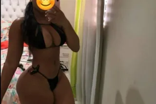 Hello, love. I'm a Cuban girl new to the area, and I'm only here for a few days—so take advantage of it! I offer excellent service. Message me on WhatsApp at .