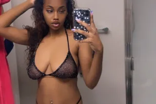 Best service in town 💦❤Petite deep throat queen🥵😘‼🫦Outcalls only👅