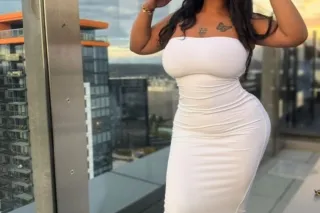sexy islander babe | 2 incall spots - SW DT portland & Buckman SE portland photo 2