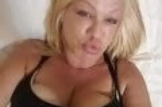 Pornstar Madame"GOLDIIdaGODDESs Early Bird Special photo 2