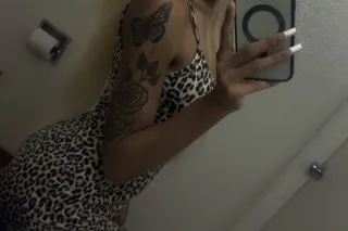 😻PETITE & SEXY 💋👅💦 100Qv HOSTING IN LONG BEACH AREA🥂💫 !! 🫦𝓢𝓞𝓤𝓛 𝓢𝓤𝓒𝓚𝓘𝓝𝓖 🌟PETITE &SEXY👅 OUTCALLS/INCALLS 🩷Addictive like CANDY 🍭🍬 🍑💦✨✨💰𝚁𝙴𝙰𝙳𝚈 𝚃𝙾 𝙼𝙴?? photo 5