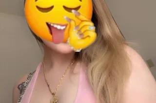 A Rare Blonde Experience… 2 Days Only ✨” photo 3