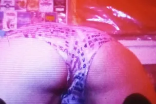 40 hand job photo 1