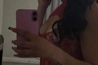 yasmin in town photo 1