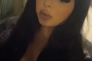 100% real Spicy 4'9 Latina photo 1