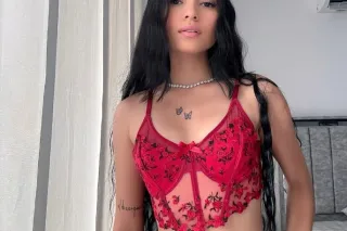 BINITA JOVEN SUPER CALIENTE 🔥