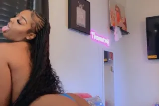 CUM 💦👅Experience my NO GAG REFLEX ,INCALL SPECIALS photo 2