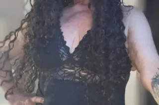 💋 local lady ready to have some fun photo 2