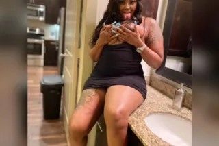 SEXY SOUTHERN DOLL!!🍀🍀🍀 CAN I BE YOUR LUCKY CHARM!🍀🍀🍀 !!! LETS partyyyy!!! 50 inch ass ! 🍀🍀🍀GOOD LUCK TREAT !🌈🌈southern HOTTIE!! photo 3