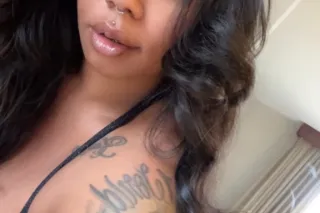 HAWAIIAN BOMBSHELL 🫧🎀 CALL ME photo 6