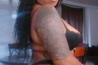 Ebony Beauty photo 1