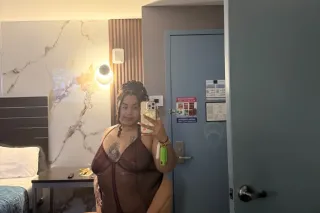 LEAVING SOON 😩 Cum See Me , Lets Cum Together Papi 🥜😘 photo 1