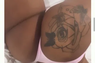 HEY BOO COME SEE ME 😘 photo 2