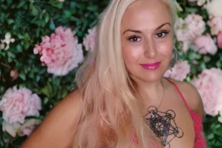 PSA this ad is coming down so if you're interested get my number too much creep shit going on, also too much rude financially challenged people, I'm out for a while maybe forever photo 8