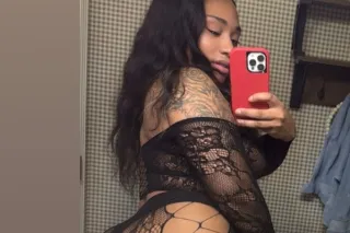 10/10💦 photo 3