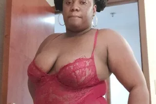 Bohemian goddess ready to play photo 2