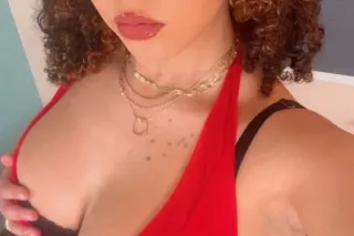 Petite Lightskin ready to have fun! 🍑💦🤤 photo 7