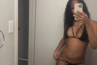 juicy petite ebony photo 2