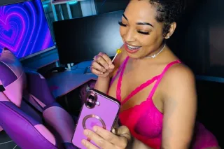✨✨See What Everyone’s Smiling About 💦 photo 2