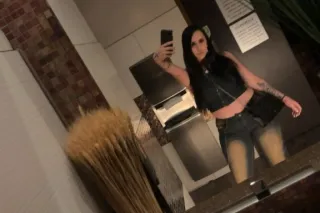 Ms. KelliJaeee will be in Sioux falls 3/20-3/22! Book Now! Highly Reviewed 🌹💎😍 photo 2