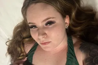 text me 😚😚 photo 3