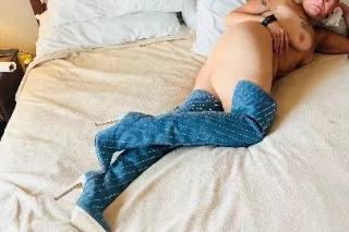 RUNNING A SPECIAL TODAY (SUNDAY) ONLY🫦💋🫦 IF YOUR LOOKING FOR THE BEST ORAL OF YOUR LIFE THENPLEASE BOOK AN APPOINTMENT TODAY YOU WON'T BE SORRY!!🫦💋🫦 photo 6